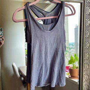 Lululemon Gray top w/ built-in bra Size 4